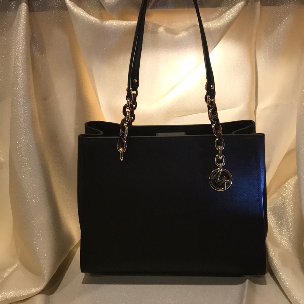 NWT Authentic Michael Kors Lg Black Leather Tote